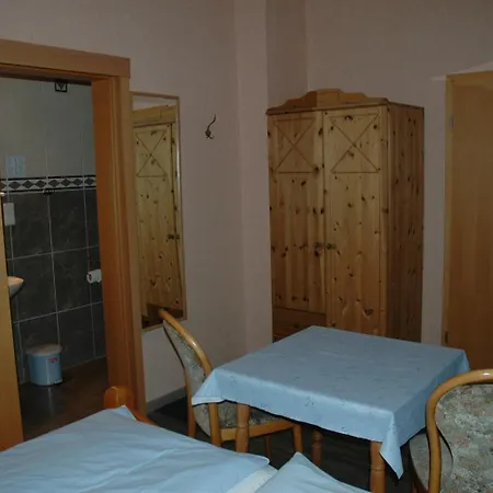 卡培尔纳霍夫酒店 酒店 2*