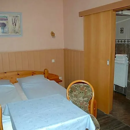 מלון Kappelner Hof 2*